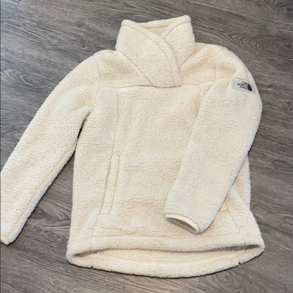 The north face teddy pullover
